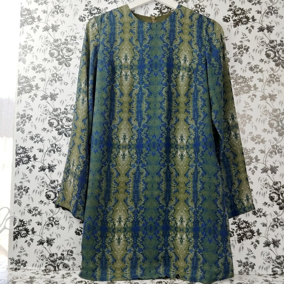 Olivaceous Dresses & Skirts - Olivaceous python snake print long sleeve dress S